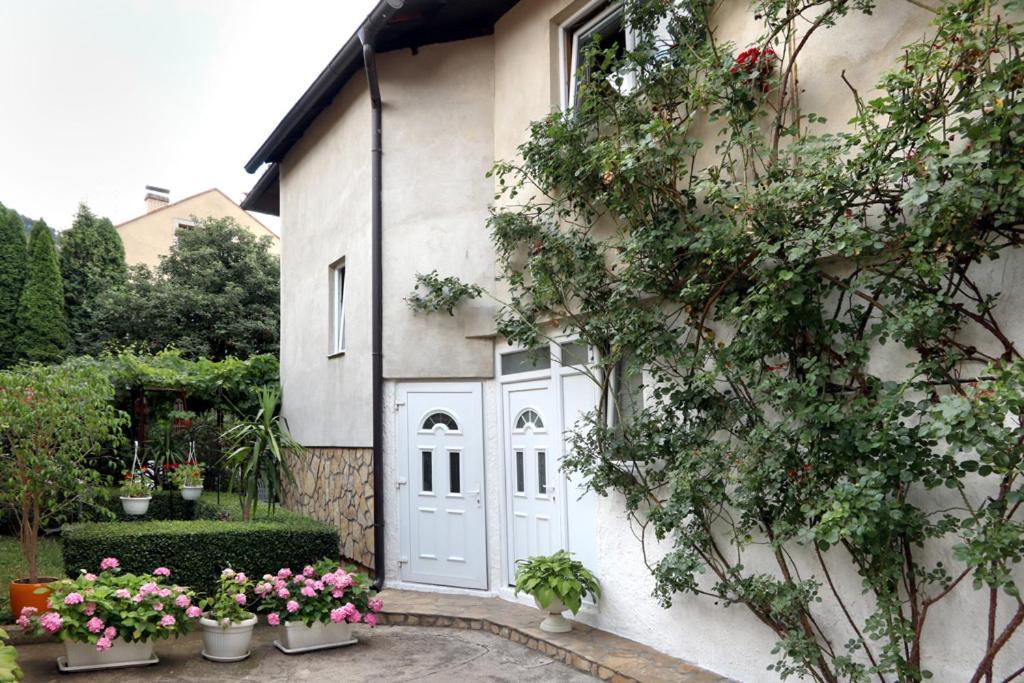 Modern&Cozy Bosnian House With Garden+Free Parking Hotel Сараево Екстериор снимка