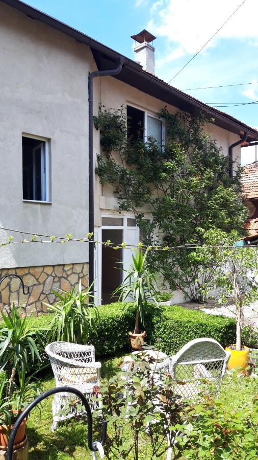Modern&Cozy Bosnian House With Garden+Free Parking Hotel Сараево Екстериор снимка