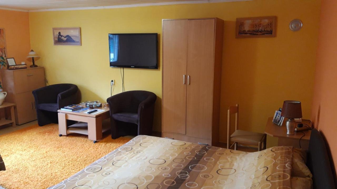 Modern&Cozy Bosnian House With Garden+Free Parking Hotel Сараево Екстериор снимка